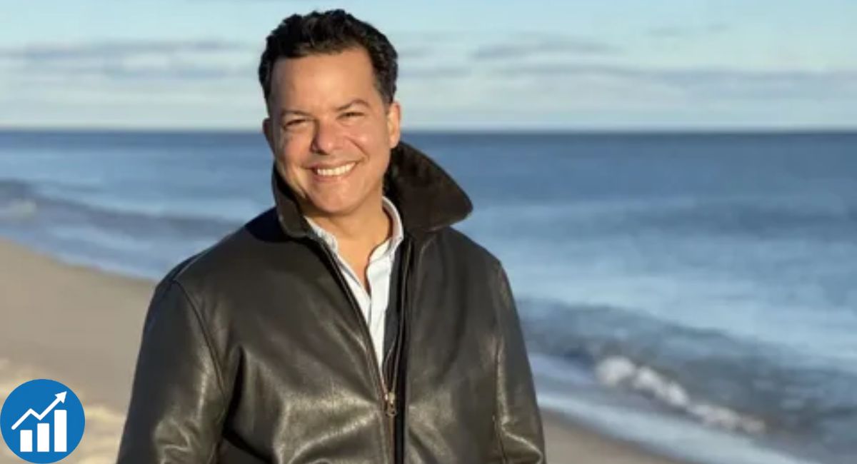 John Avlon political analyst and journalist portrait