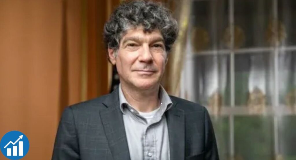 “Bret Weinstein portrait – evolutionary biologist and podcaster”