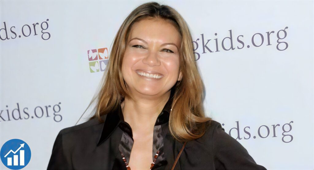 nia peeples net worth